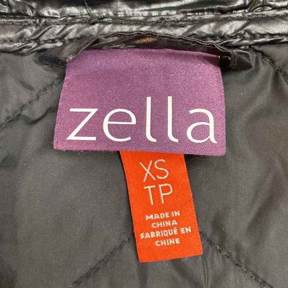 Zella Lightweight Mixed Media Jacket with Thumbholes, Zippered povkets, … - Picture 4 of 12